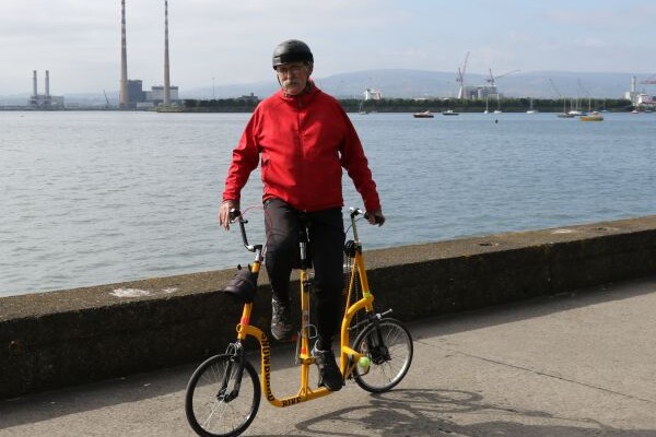 Sideways Bike est un vélo comme un snowboard.