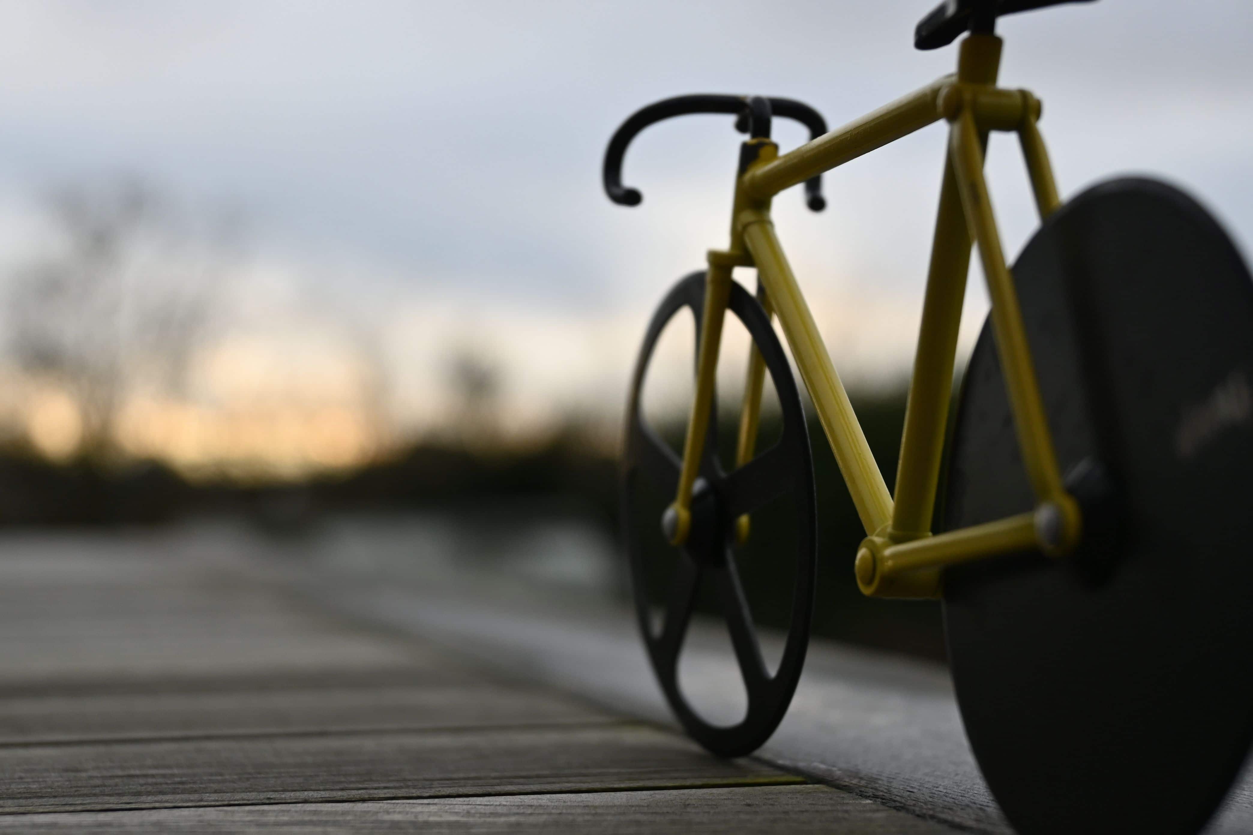 Tourner à vélo : pourquoi votre cerveau ne fait pas ce que vous pensez faire?